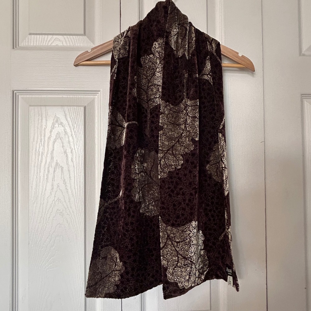 Pazuki London Velvet Scarf Brown Gold Leaf Pattern‎ Made in England